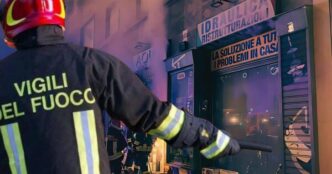Incendio Nella Ferramenta Aqua
