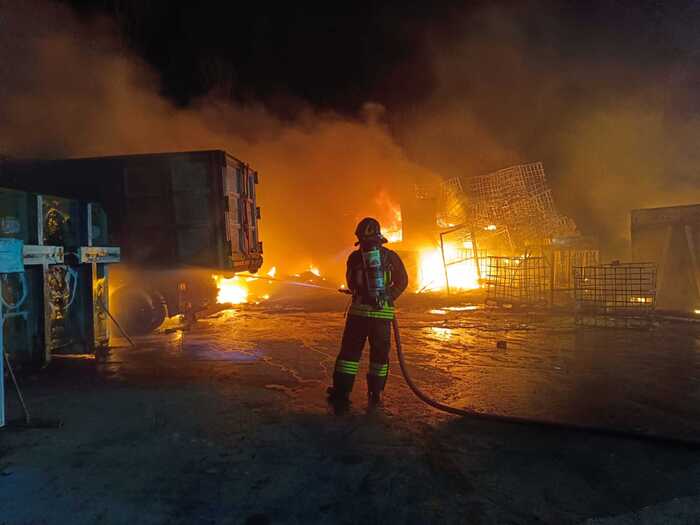 Incendio Nello Stabilimento Ad