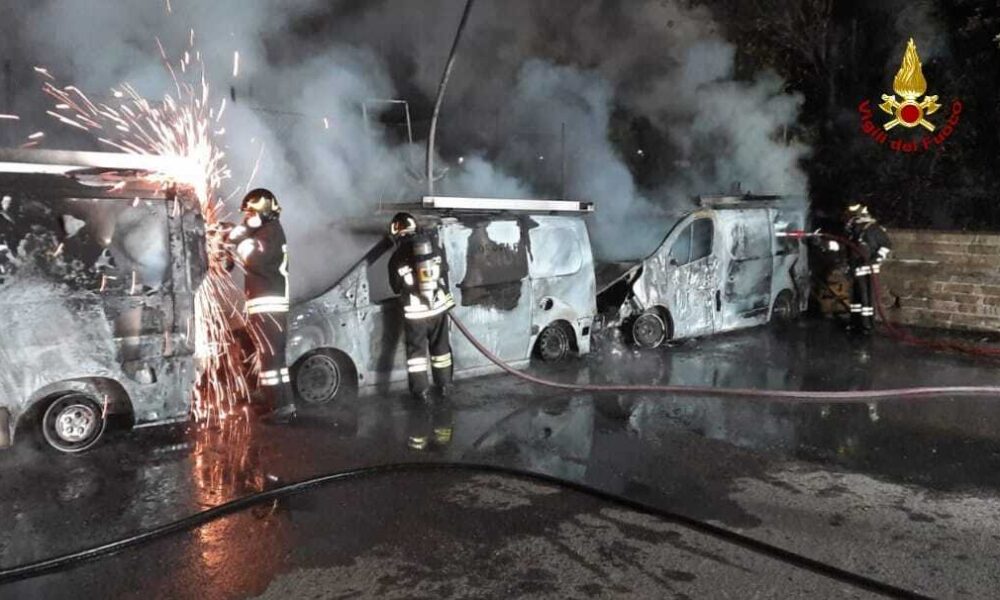 Incendio Notturno A Cisterna D