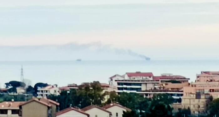 Incendio Sulla Piattaforma Pet