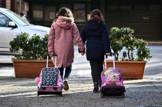 Inchiesta Su Docente Accusato 1