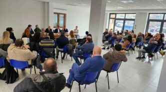 Incontro Cruciale Per I Serviz