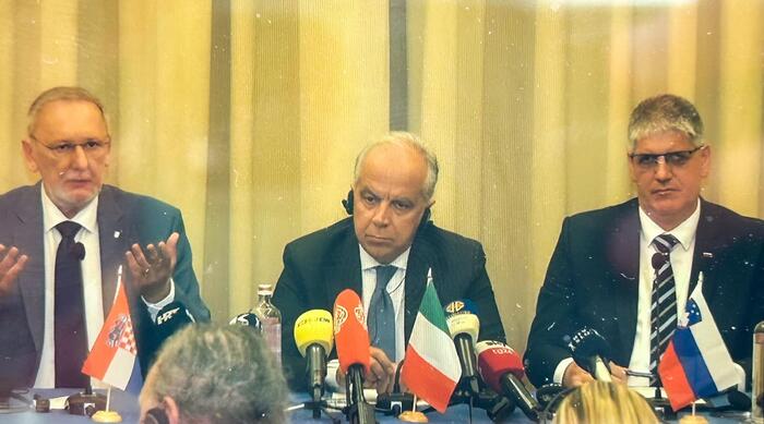 Incontro Tra I Ministri Dell27I
