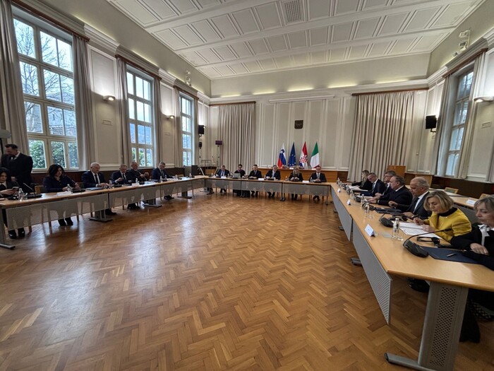Incontro Trilaterale Tra Itali