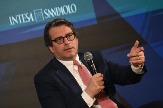 Intesa Sanpaolo Lancia Un Webi