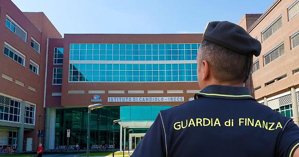Intrigo Internazionale A Candi