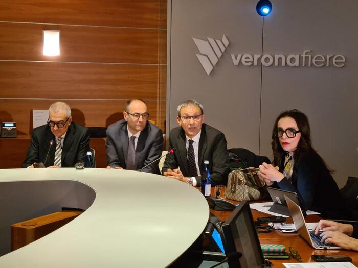 Investimenti Da 900.000 Euro P