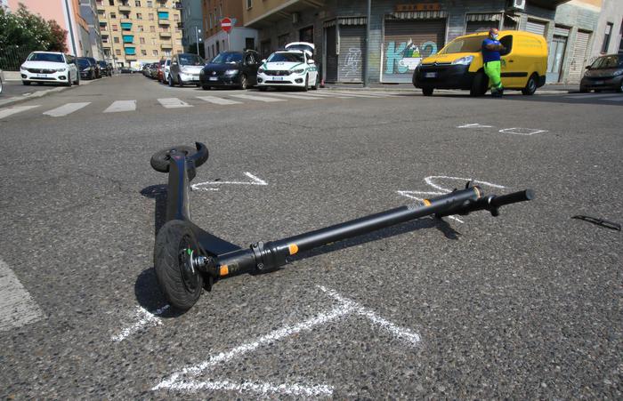 Investita A Milano Una Donna S