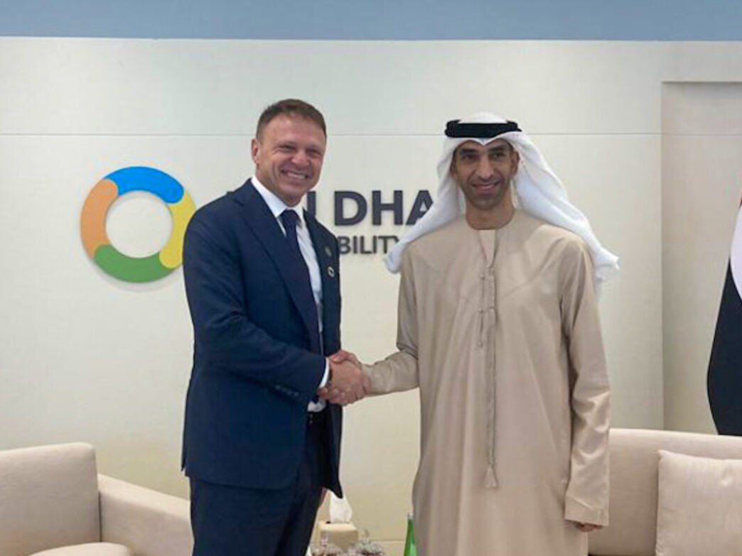 Italia Ed Emirati Arabi Uniti3A