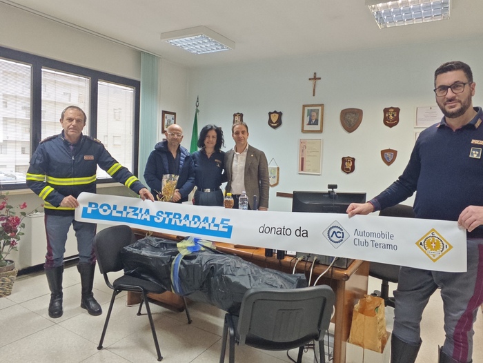 L27Aci Di Teramo Dona Un Gazebo