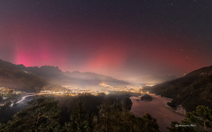 L27Aurora Boreale Nelle Dolomit