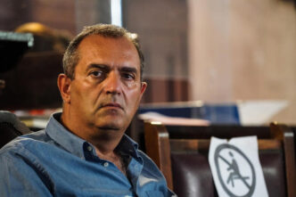 L27Ex Sindaco Di Napoli Sotto I