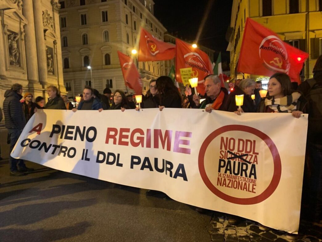 L27Italia In Piazza Contro Il D
