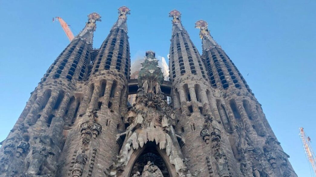 La Sagrada Familia Di Barcello