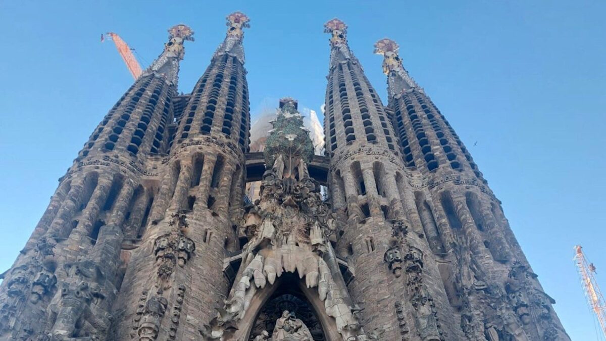 La Sagrada Familia Di Barcello
