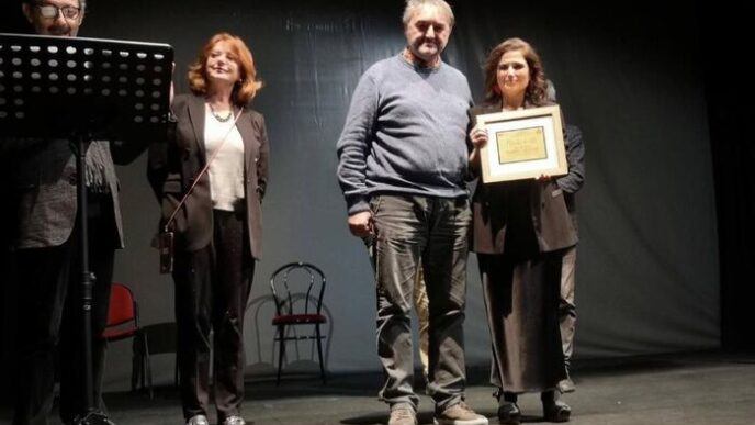 La Compagnia Piccola Ribalta T