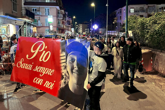 La Lotta Contro La Violenza Su