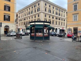 La Rinascita Dell27Edicola Stor