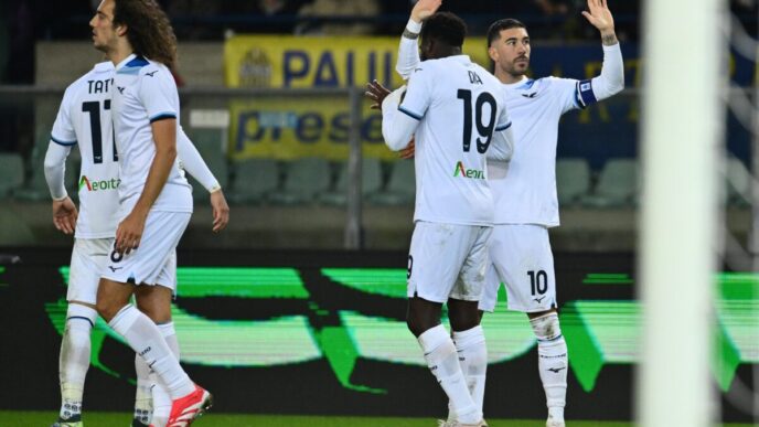 Lazio Trionfa 3 0 A Verona E R