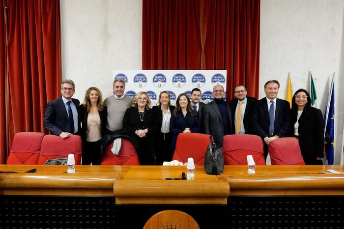 Le Marche Al Centro Del Dibatt