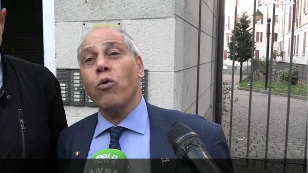 Manifestazioni In Italia3A La R