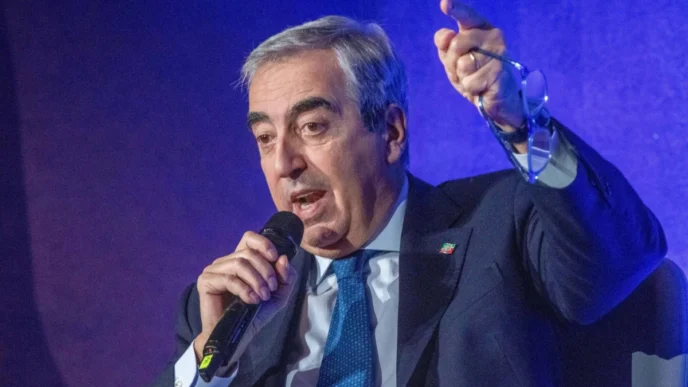 Maurizio Gasparri Commenta Il