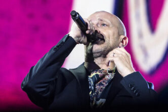 Max Pezzali Riabbraccia Mauro
