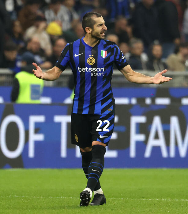 Mkhitaryan3A Verso Il 2025 Con
