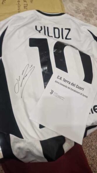 Napoli E Juventus3A Un Gesto Di