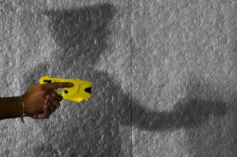 Napoli E L27Uso Del Taser3A Iniz