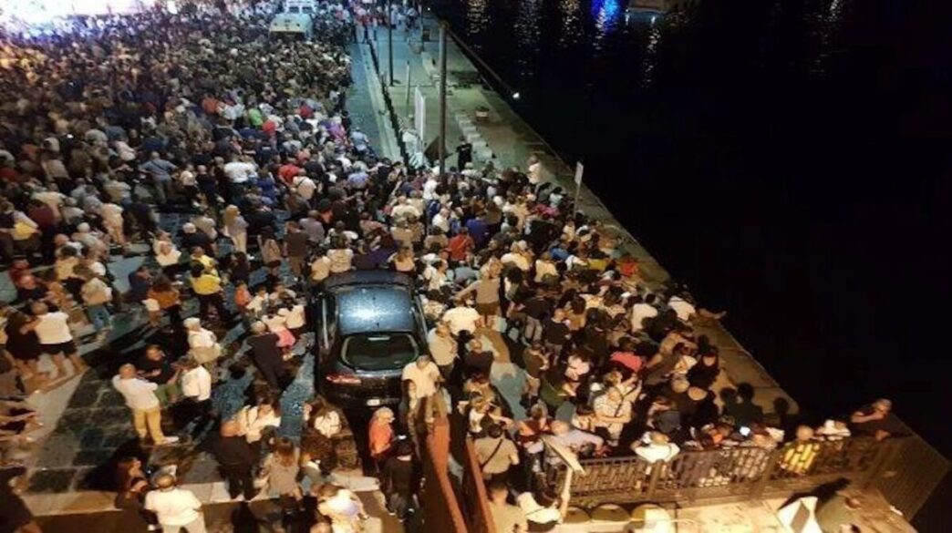 Napoli Festeggia Il Ritorno Da