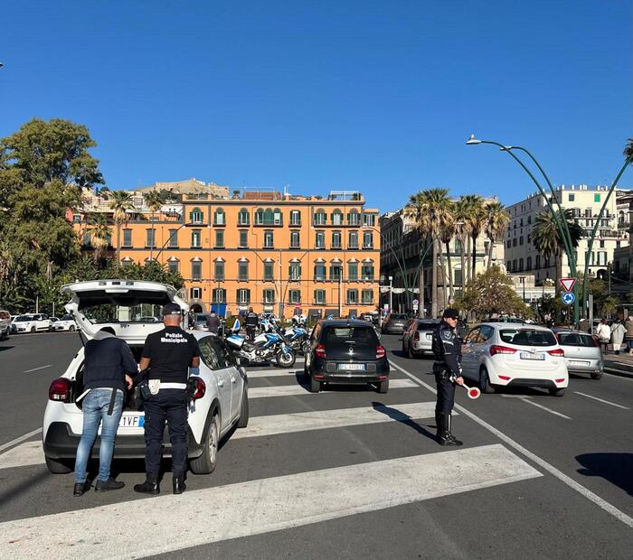 Napoli Sotto Sorveglianza3A Con