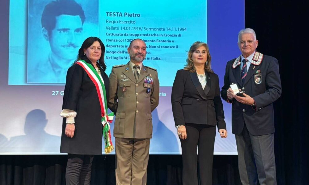Nove Cittadini Di Latina Onora