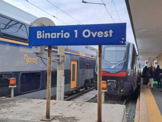 Nuovo Treno Rock Per Collegare