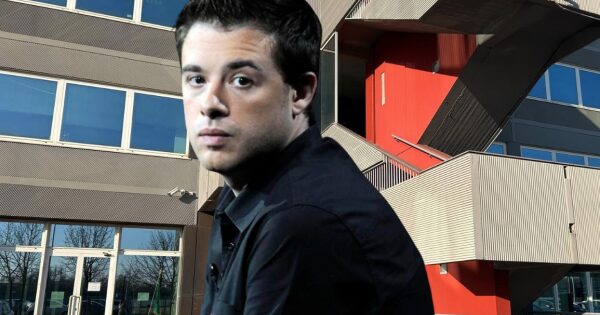 Omar Favaro Torna In Tribunale