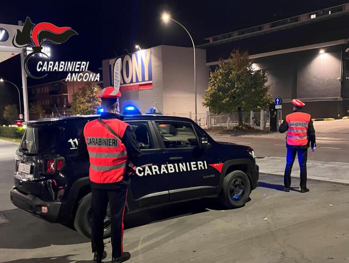 Operazione Dei Carabinieri A F 1