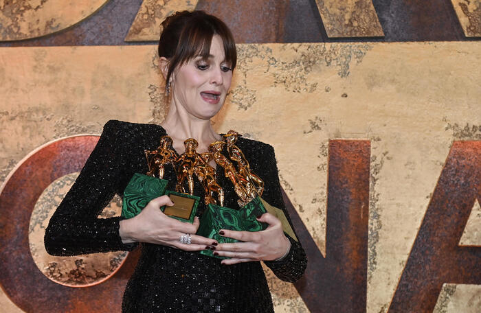 Paola Cortellesi Festeggia La