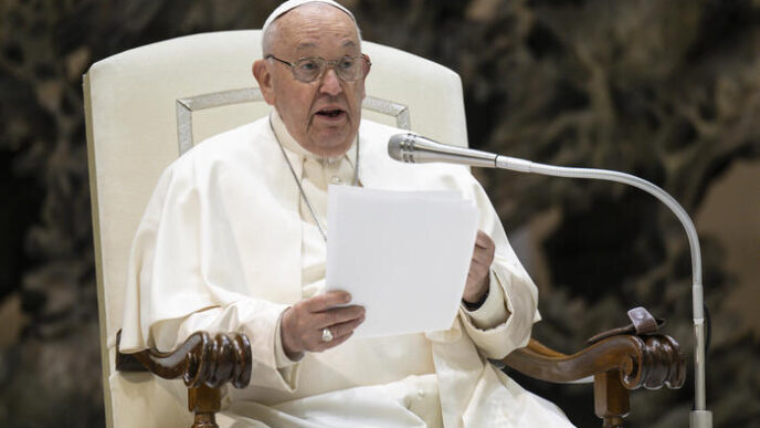 Papa Francesco Inaugura Le Udi