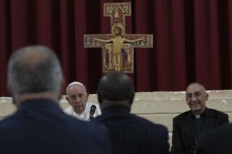 Papa Francesco Incontra Nuovam