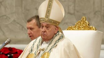 Papa Francesco Sottolinea L27Im