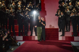 Paparazzi In Passerella3A Dolce