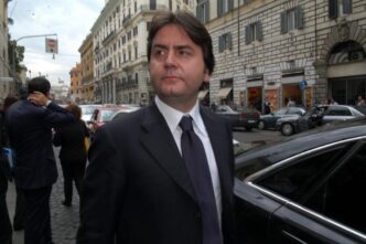 Processo In Arrivo Per Stefano