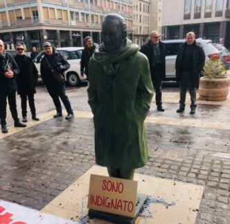 Protesta A Cosenza Per La Rimo