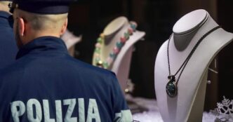 Rapina In Gioielleria A Torino