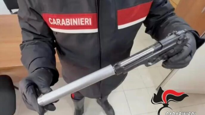 Rapina In Un Negozio Di Telefo