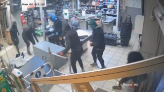 Rapina Notturna In Un Supermer