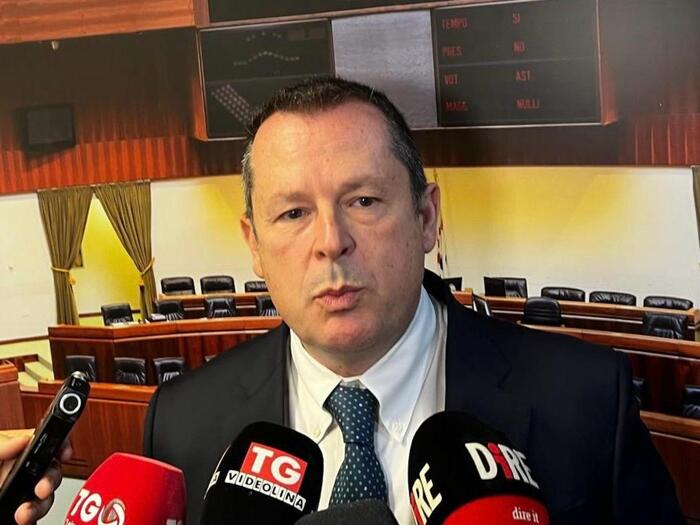 Rinviato Il Caso Todde3A La Giu