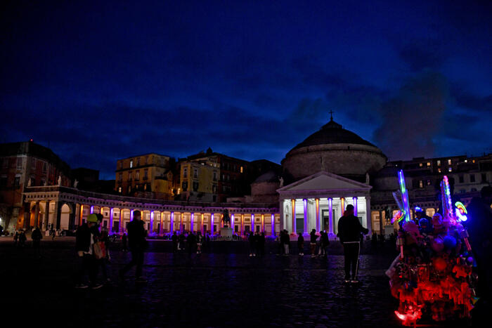 Ristrutturazione Di Piazza Ple