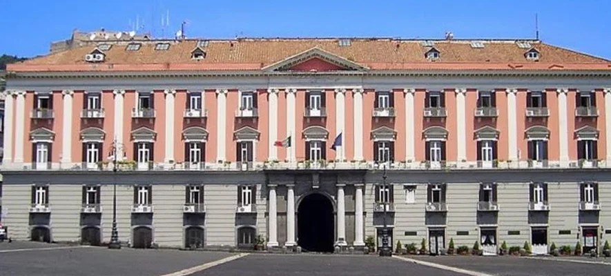 Riunione Cruciale Per I Lavora