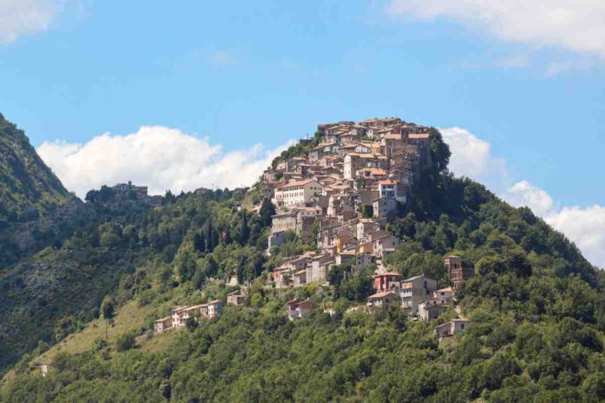Borgo Vicino Roma